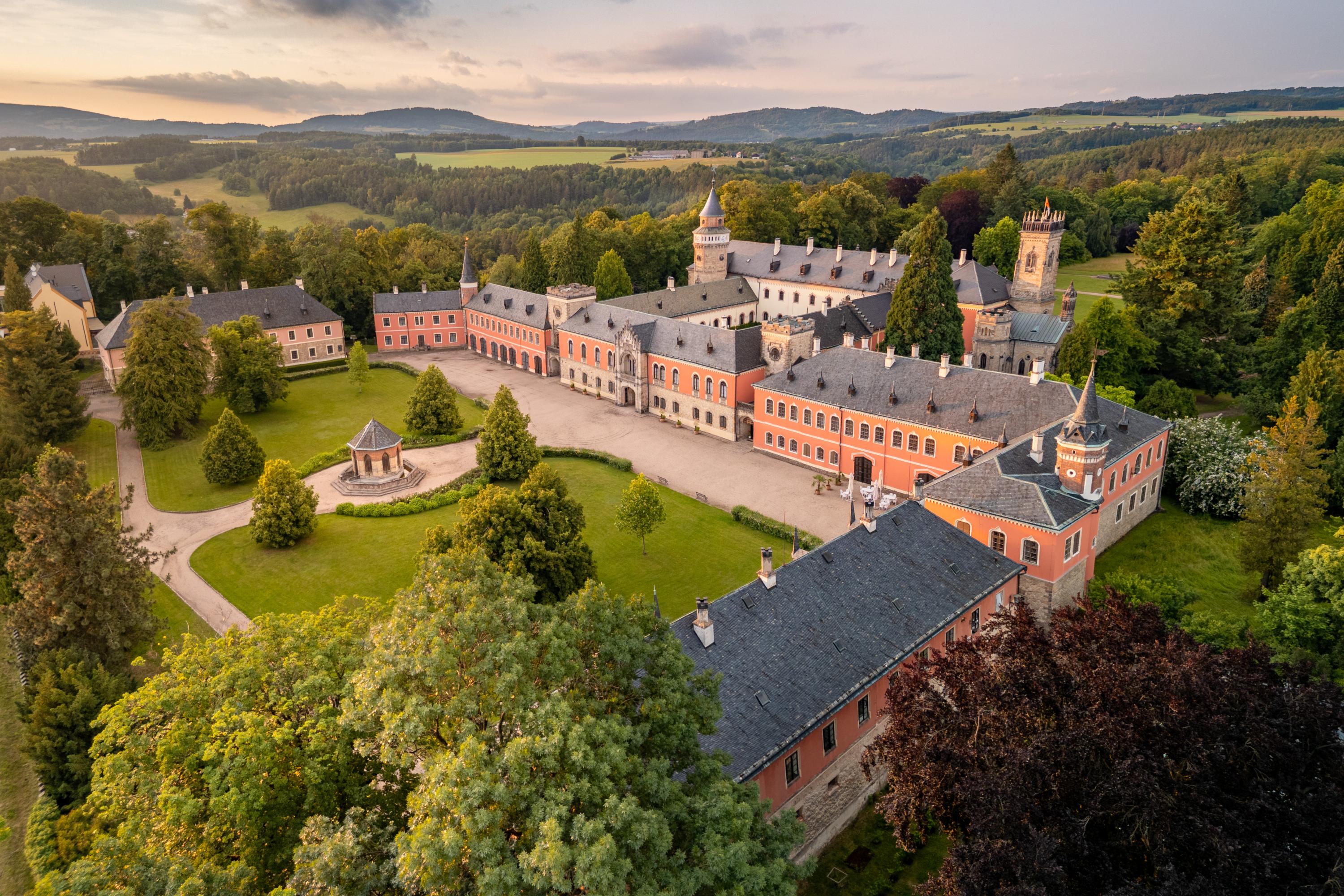 Schloss Sychrov