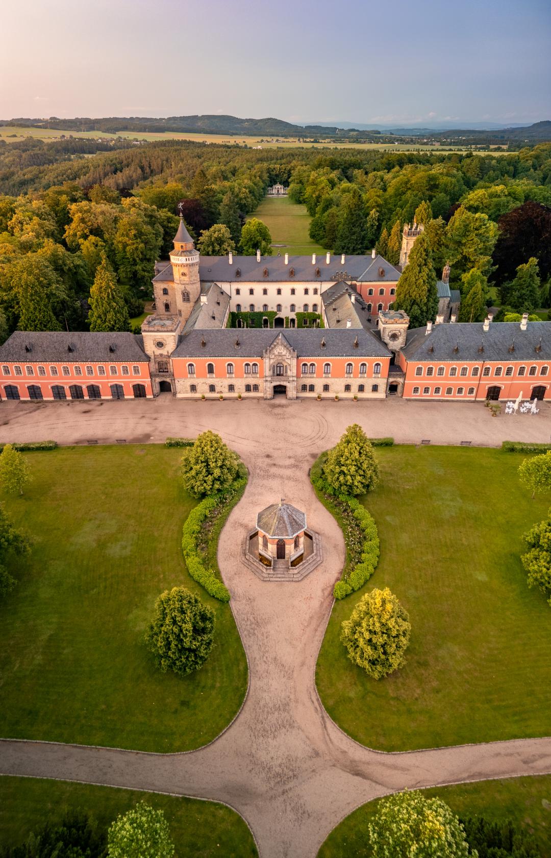 Schloss Sychrov